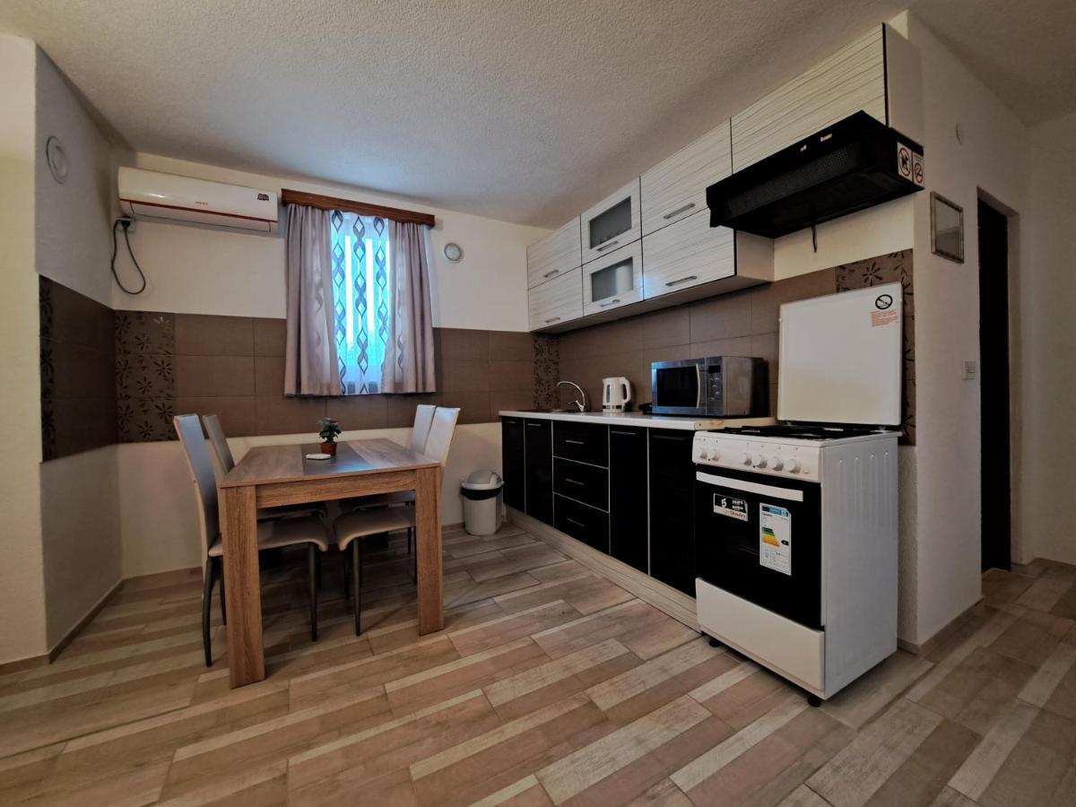 Apartman Morana Слуни Екстериор снимка